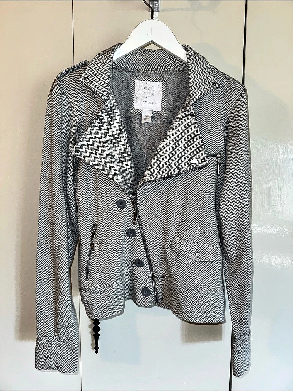 Chevron Pattern Moto Jacket Gray & White